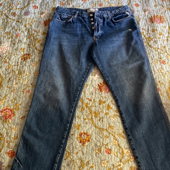 Free People Skinny ankle jeans frayed bottoms, super cute on! - Picture 2 of 3